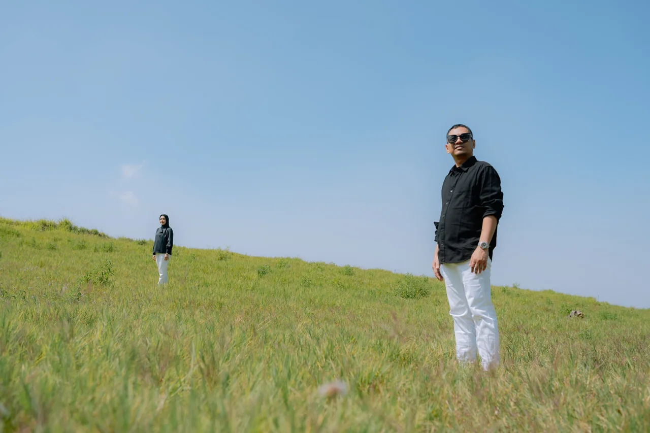 Isma & Panji — landscape 3